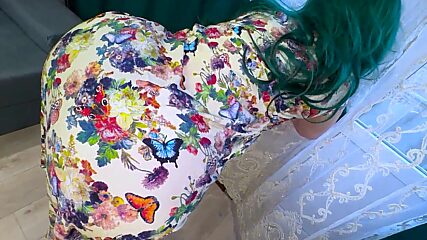 Desperate MILF flashes her juicy ass and gets pounded in the butt as a thank-you fuck
