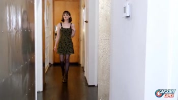 GROOBYGIRLS - Divine TS Bella Bates Screwed By A BBC