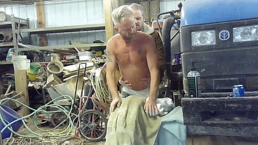 Using Miles1269xxx on his Farm