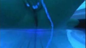 I like to masturbates after tanning my curves in solarium
