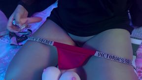 "Sexy Girl Has Fun: Explicit and Wet Lesbian Play"