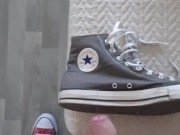 Sperme sur converse