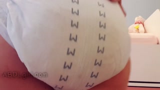 Emma ABDL - funny diaper video with diaper sounds
