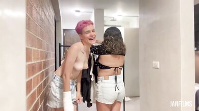 Alexa pink hair lesbians swap rates in Medellin locker room