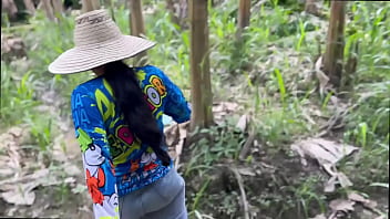 ENCUENTRO A CAMPESINA NOBLE Y LA PONGO A MAMAR A CAMBIO DE UN TELEFONO