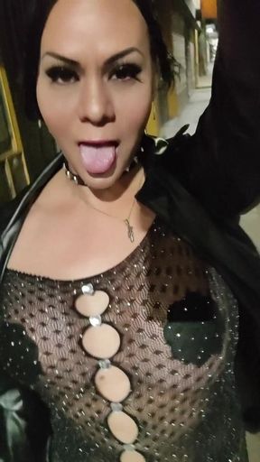 It&#039;s pussy night!