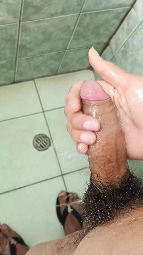 man in the shower ends up masturbating until he comes - watch the end