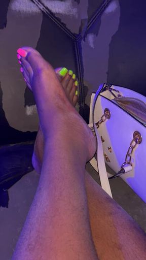 Fresh out the shower toes