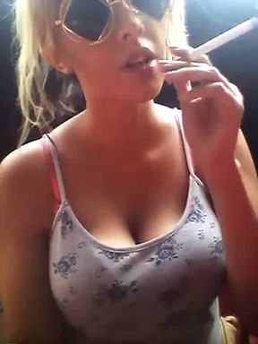 Skittle Smoking amateur