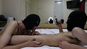 submisso chupando o macho