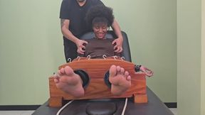 Ebony goddess Anise full tickling session (feet camera)