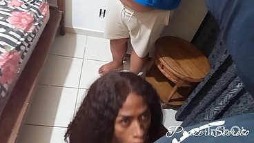 uma reunião de amigos virou uma putaria gostosa