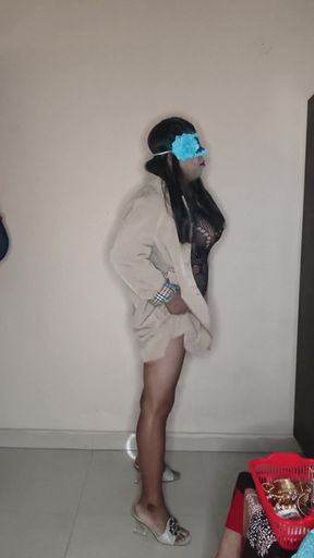 Crossdresser Striptease