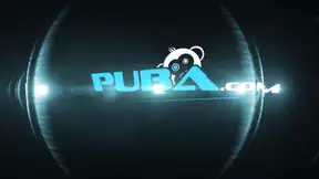 Amazing Asa plays with her pussy