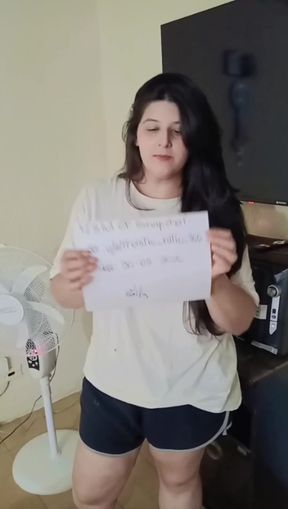 Amateur homemade latina shows off her assets