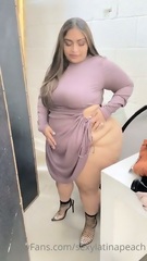 bbw; Her google drive folder, 755 videos =  https://rentry.co/vk95pmbb