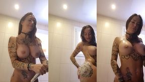 une bonne douche bien chaude! et humide, je t attends et dit moi si tu a envie ...