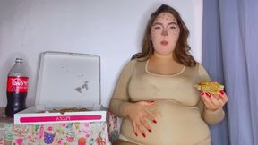 HALLOWEEN FELINE FEAST | HUNGRY CAT COSTUME | FULL BELLY | ROUND BELLY REACTIONS