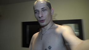 hetero offre son cul a un beau latino barbu de paris