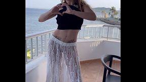 Pr&ecirc_te pour aller voir un premier show &agrave_ Ushuaia (Ibiza) J'_ai ador&eacute_, ...