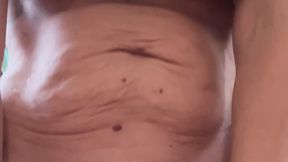 Queefing on a big dildo