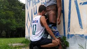 fui na trilha e soquei meti rola no carinha que tava la