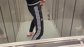 Risky Jerk Off In A Public Elevator