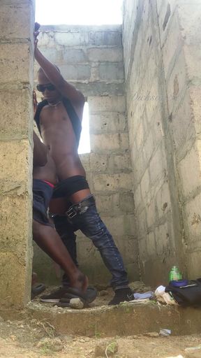 A Quick Doggy in an Uncompletable Building with My Ebony BBW Friend