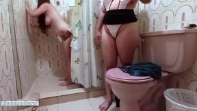 enfermera encuentra al doctor follando con una paciente en el bano del hospital / parte 2 / nicolelondrawer / chiquicandy