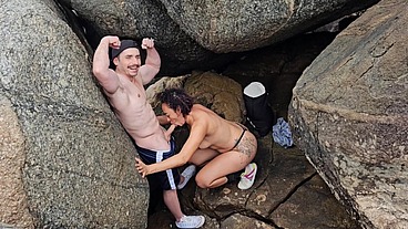 Putaria perto do vulcão das rochas com os paus gostosos gaúchos