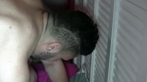 voici redwen mon ptoe arab qui va se faire doser par surprise par son pote ...