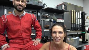 avec deux mecs, aurrora, 23ans, est volcanique !