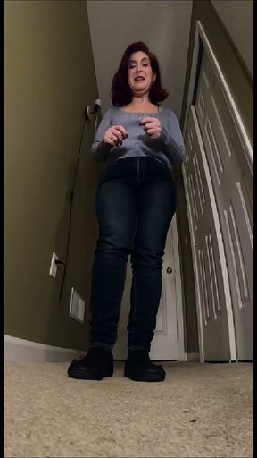 LilGiantess Takes Care of the Problem   Clip 1