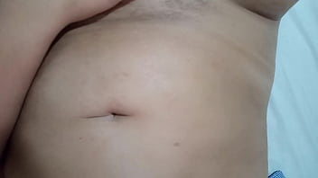 Tive que voltar me masturbar com o celular grudado no carregador. Parte 1/2.