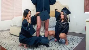 Stepsisters Graduation Day - S17:E4 - Nubiles-Porn