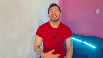 Hombre casado dotado rellenandole el culo a pelo l trailero en la cabina del trailer! Relato sexual