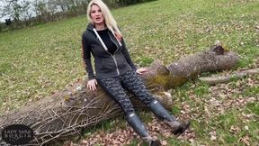 Licking Mistress's Muddy Wellington Boots Clean (720p)