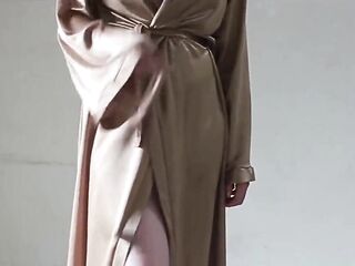 Recent Hyper Indo Hotty Willing to Shower and Colmek