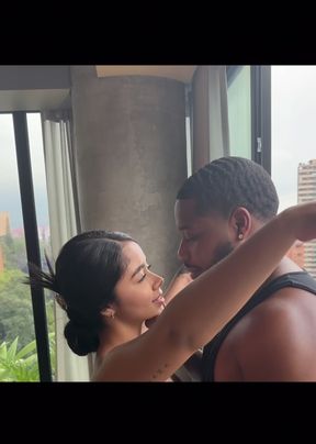 Angelic GF enjoys a kiss with her boyfriend