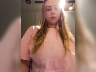 Squirting in the public so hard