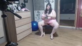 Thick SSBBW Shows Herself Horny