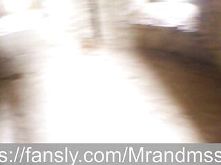 Russian hotty sucked off a stranger on an excursion