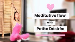 Morning yoga flow with Petite Desiree