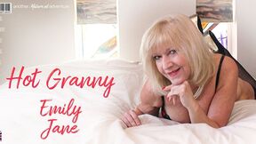Sexy British Old Woman Emily Jane plays with herself in bed