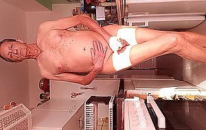 I wank in the sunlight of my kitchen
