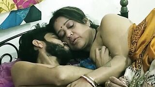 punjab stepmom fucking with barely legal stepson! Father dont know anything