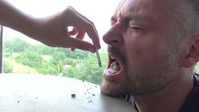 The human ashtray Smirni!