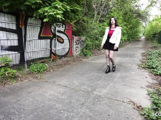 GERMAN SCOUT - German Cougar Ariel Rossi with Large Butt Pick Up for 1st Casting Screw
