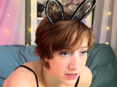 Hottest Amateur 19yo Blonde Teen going solo on Webcam