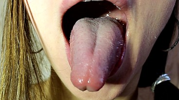 Long Tongue Ananta Shakti Licking Fingers GB007